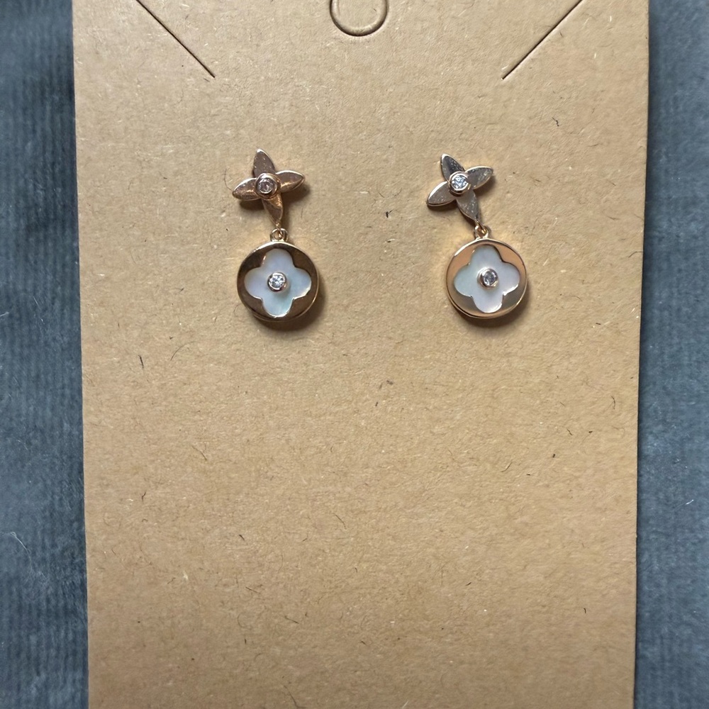 Elegant Rose Gold Tone and White Flower Drop Earrings